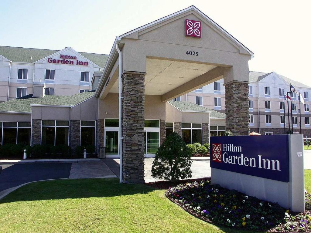 Hilton Garden Inn Fayetteville/Fort Bragg Main image 1